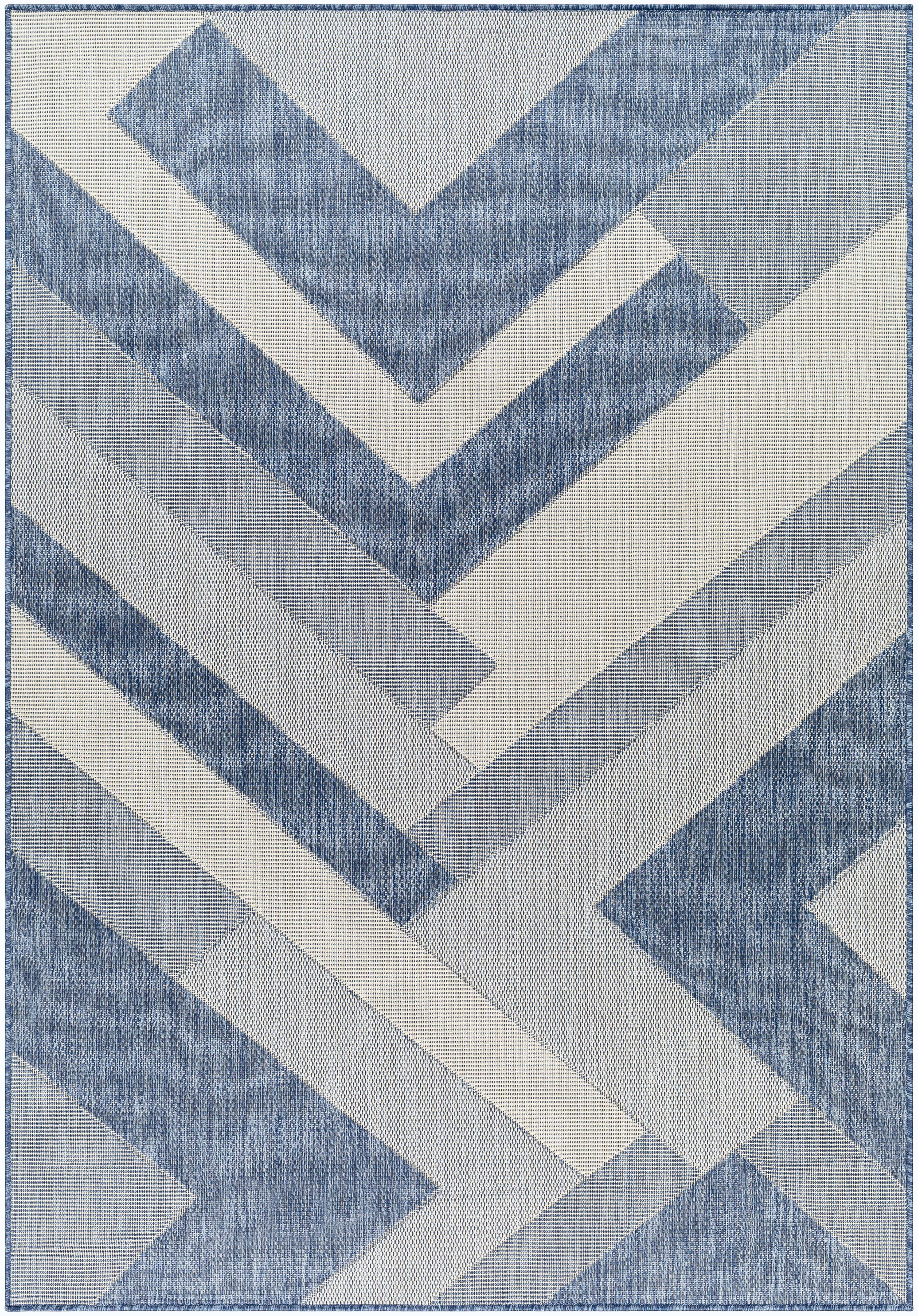 Chade 5'3" x 7' Navy and Ivory Geometric Polypropylene Area Rug
