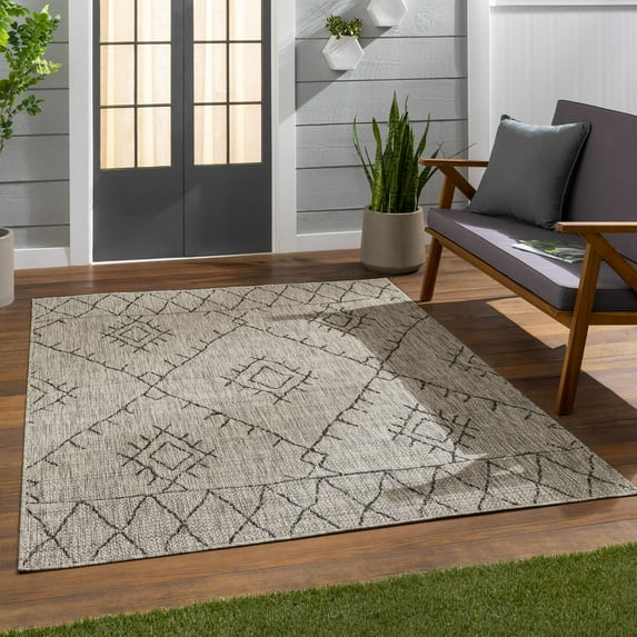 Mark&Day Outdoor Rugs, 5x7 Wijgeest Global Indoor/Outdoor Black Area Rug, Non Shedding Black Beige Carpet for Patio, Porch, Deck, Bedroom, Living Room or Kitchen (5'3" x 7'7")