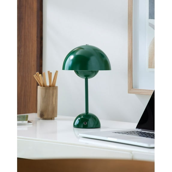 Mark&Day Table Lamps, Hyatt Modern Bedside Table Lamp for Nightstand Bedroom, Living Room or Office (12" H x 7" W x 7" D)