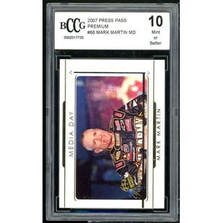 Press Pass 1998 Season Football Sports Trading Cards
