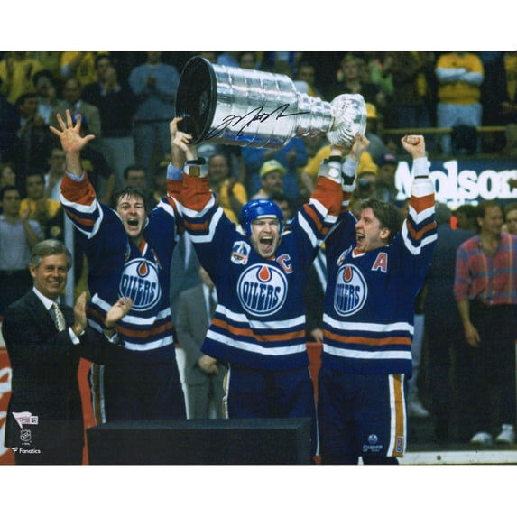 Mark Messier Edmonton Oilers Autographed 16" x 20" Raising Cup Photograph - Fanatics Authentic Certified