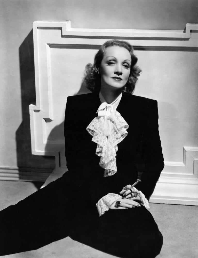 Marlene Dietrich Canvas Art - (16 x 20)