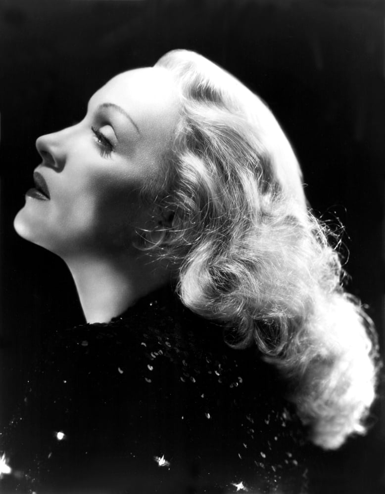 Marlene Dietrich Canvas Art - (16 x 20)