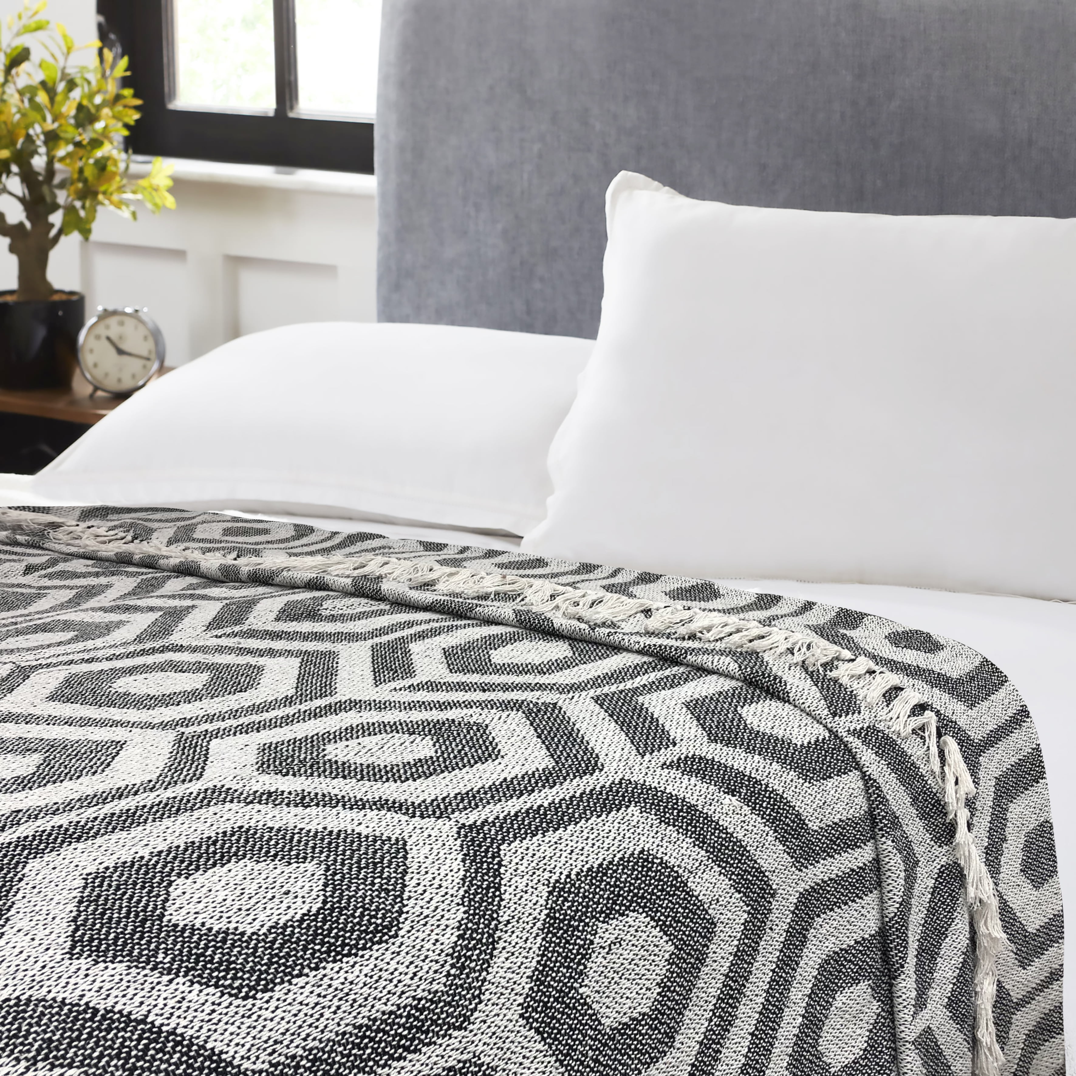 Marley Diamond Black Cotton Blanket Twin