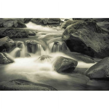 Marmont Hill "Flowing" Painting Print on Canvas