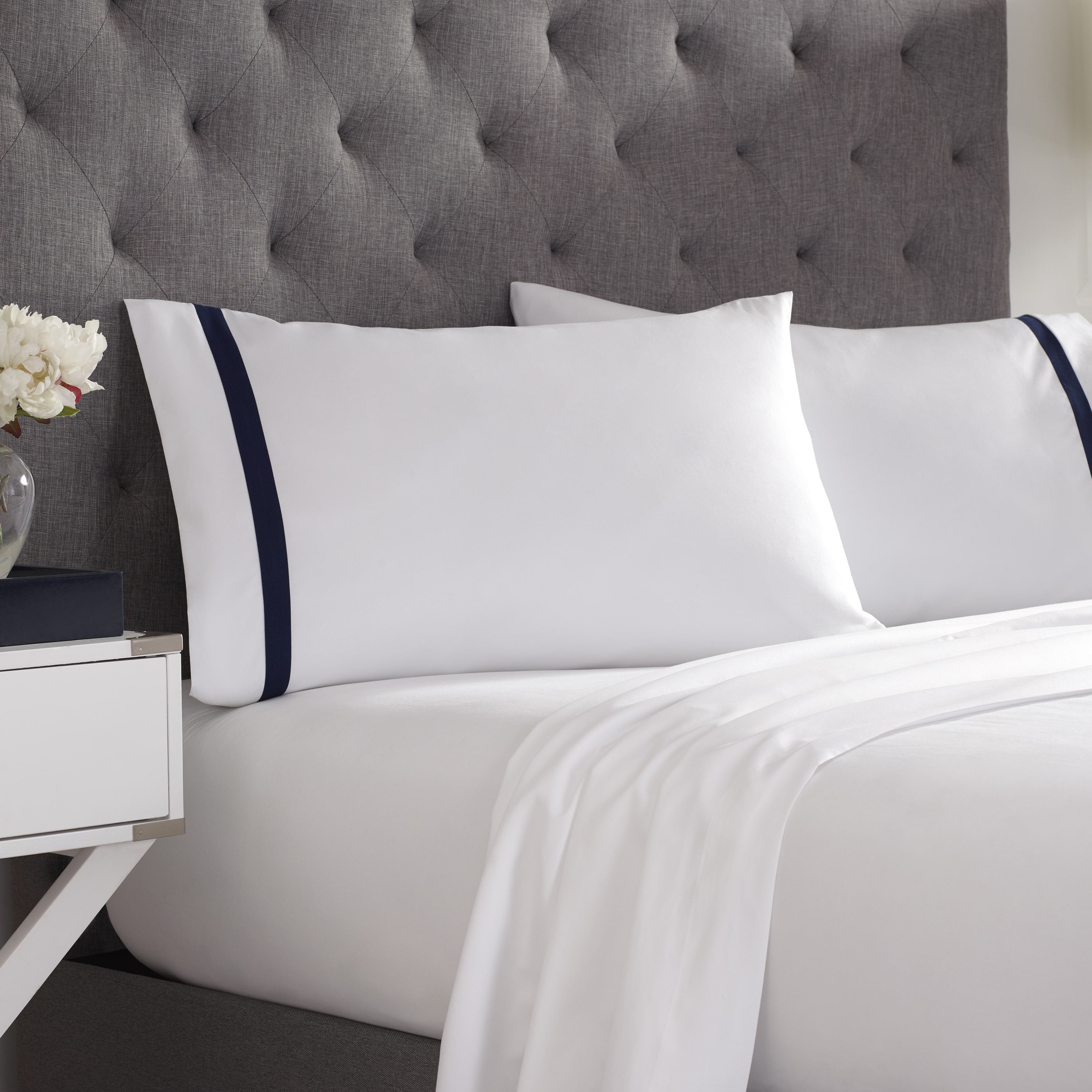 Martex 1S49377 Luxury 2000 Series Soft Wrinkle Resistant Sheets Fitted