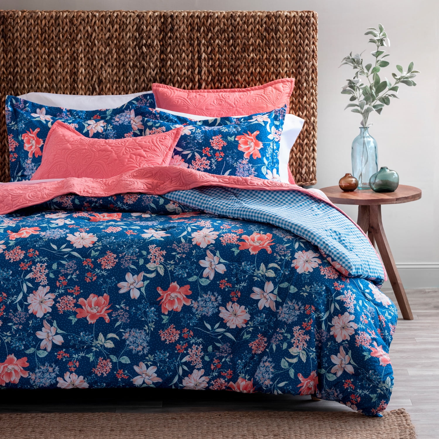Martha Stewart Everyday 3 Piece Comforter Set - Queen, Polka Dot