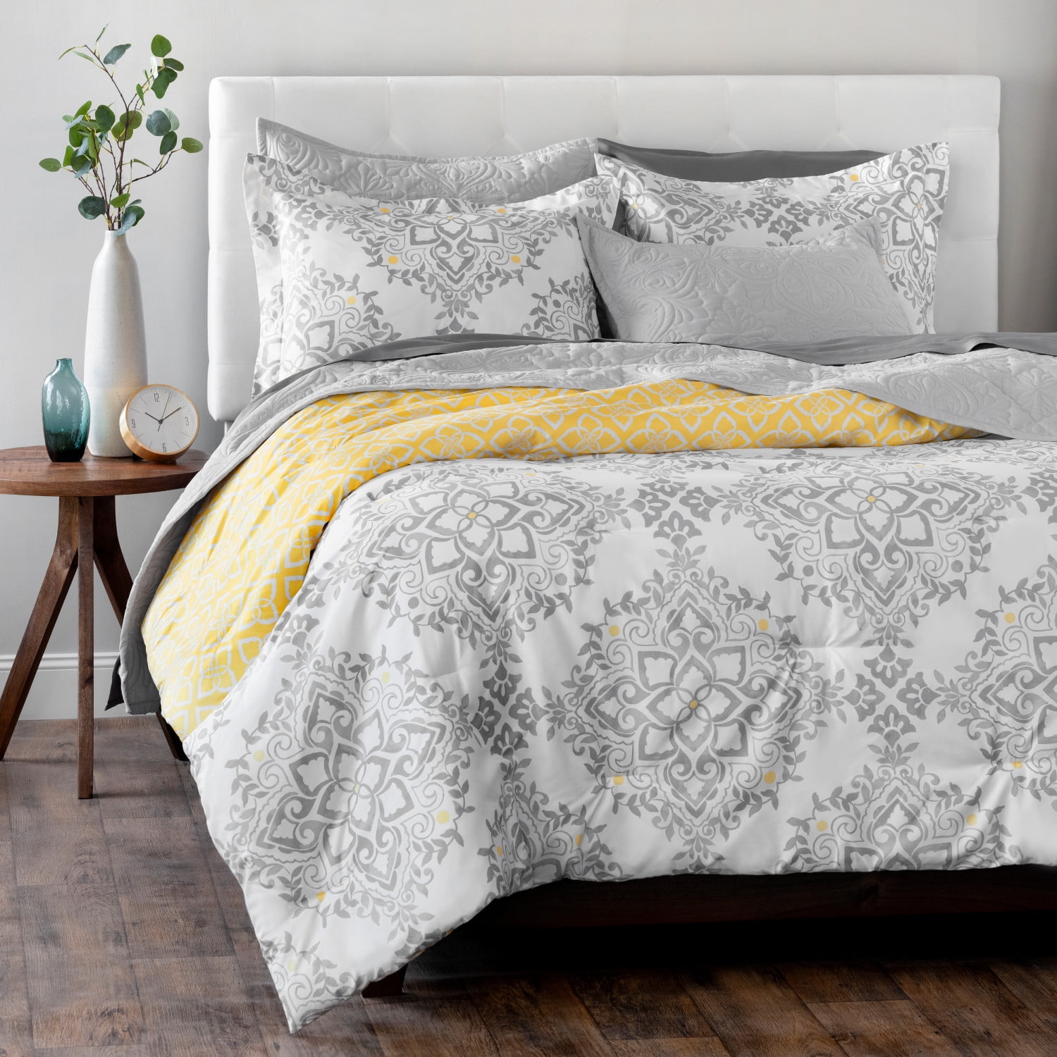 Martha Stewart Everyday 3 Piece Comforter Set - Queen, Watercolor Medallion, image size:1500x1500