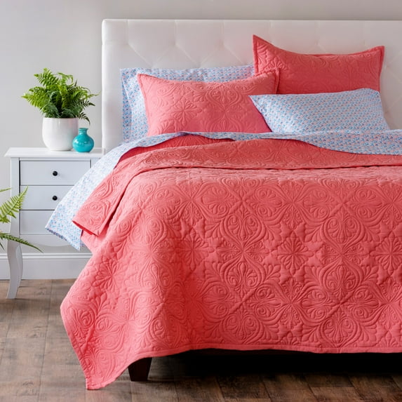 Martha Stewart Everyday 3 Piece Quilt Set - Queen, Solid Cherry Blossom