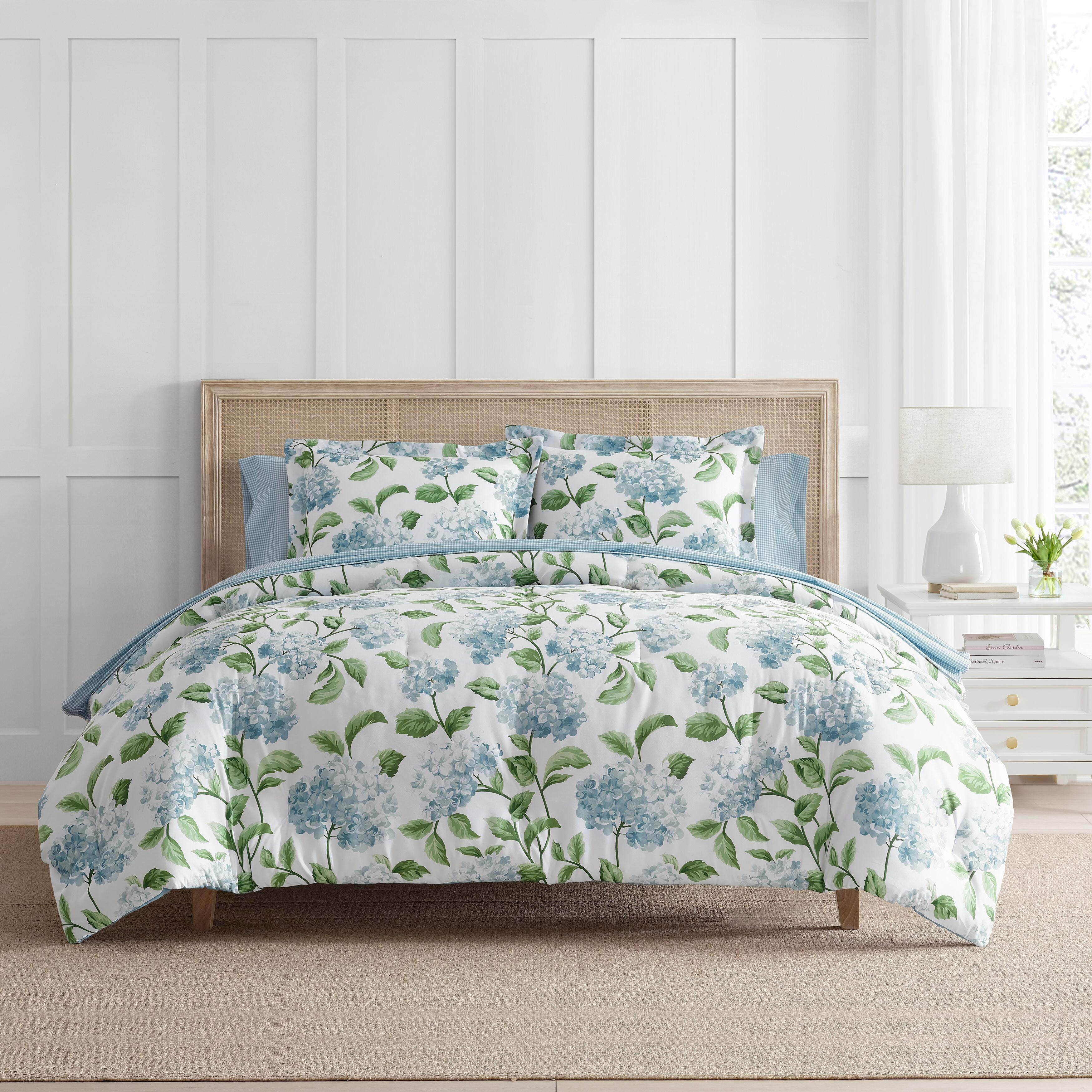 Martha Stewart Everyday Harper Hydrangea Gingham 7-Piece Microfiber King Comforter Set
