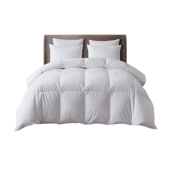Martha Stewart Tencel/cotton blend Hungarian Goose Down Comforter - All Seasons-Size:F/Q