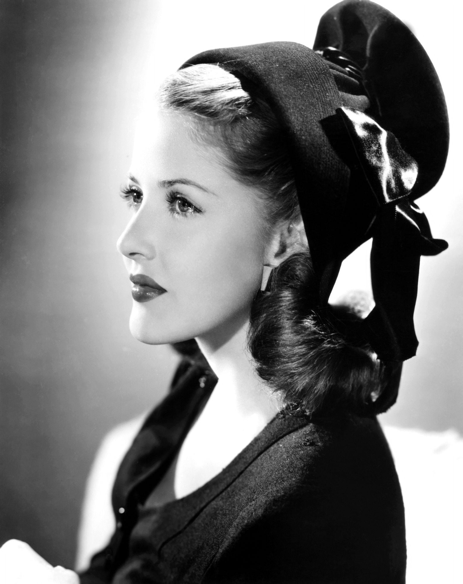 Martha Vickers Canvas Art - (16 x 20)