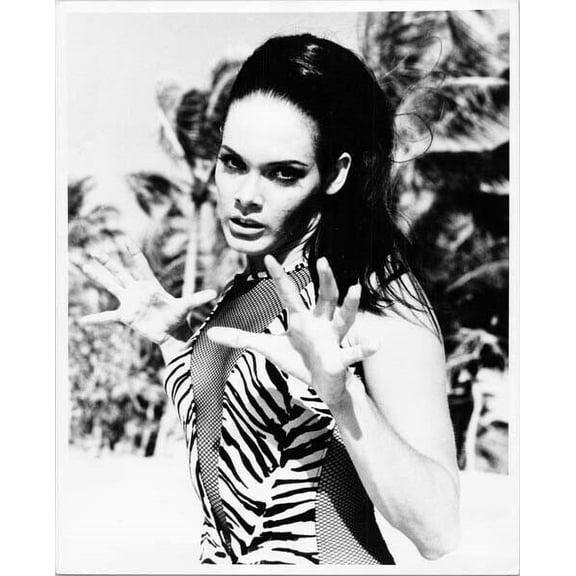 Martine beswick looks incredible in striped swimsuit vintage 8x10 Thunderball