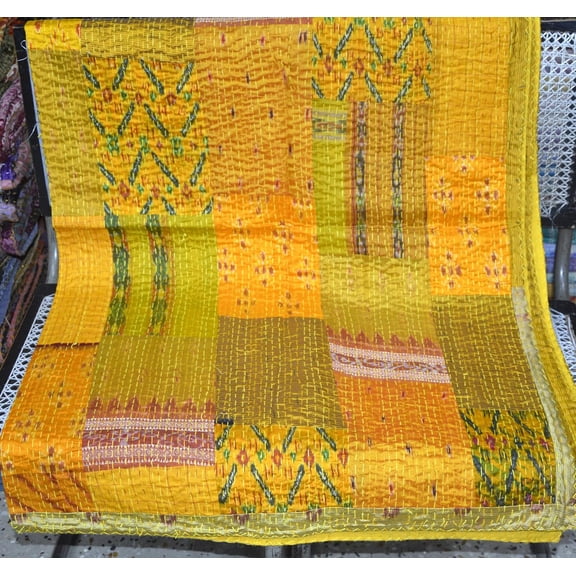 Marusthali Indian Silk Quilt Patchwork Quilts Handmade King Quilt with Pillow Cover Silk Sari Kantha Quilted Kantha Blanket Handmade Vintage Patola Quilts