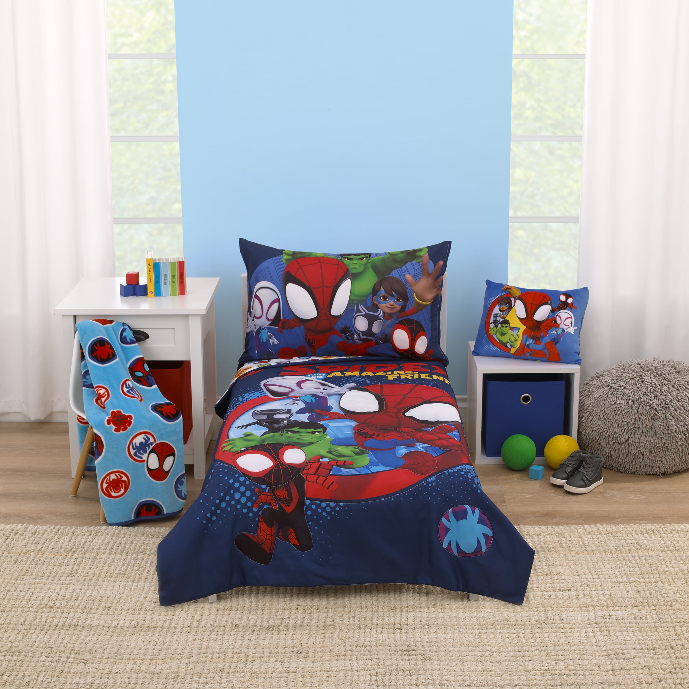 Marvel Spidey and his Amazing Friends Team Red, White, and Blue 4 Piece  Toddler Bed Set - Comforter, Fitted Bottom /Flat Top Sheet, and Reversible  Pillowcase