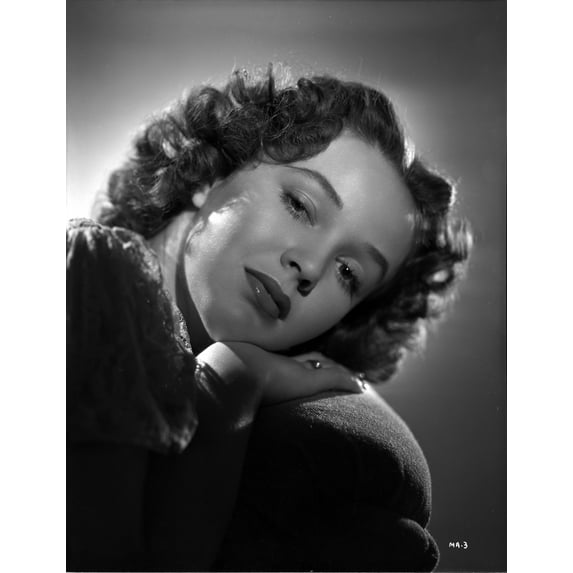 Mary Anderson Leaning on a Couch in Black and White Photo Print (24 x 30)