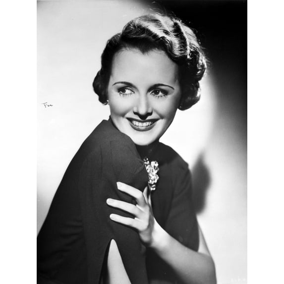 Mary Astor on a Dark Top Side view Portrait Photo Print (8 x 10)