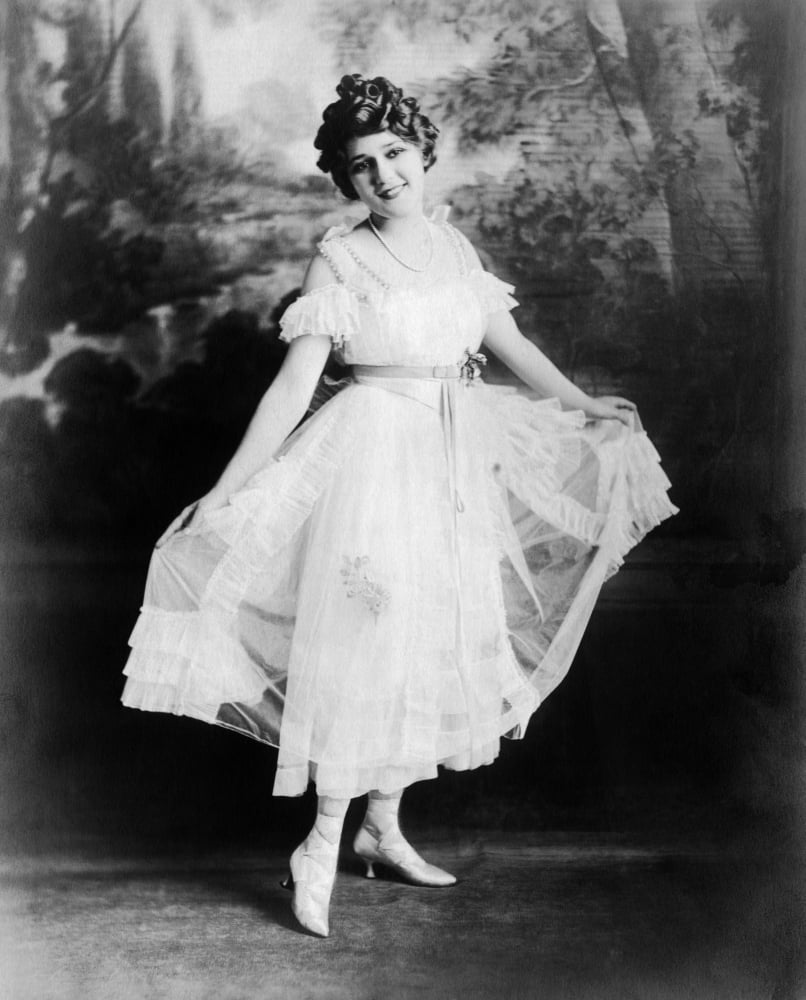Mary Pickford Canvas Art - (16 x 20)