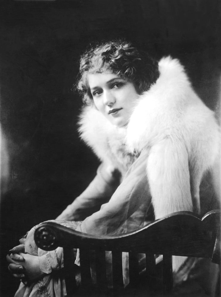 Mary Pickford Canvas Art - (16 x 20)