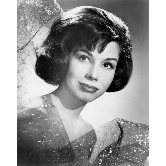 Mary Tyler Moore studio portrait bare shoulder Dick Van Dyke Show 8x10 photo