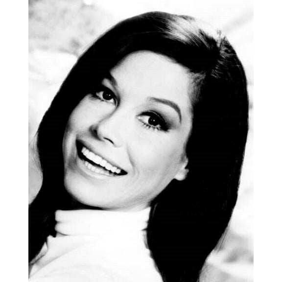 Mary Tyler Moore with lovely big smile 1970 Mary Tyler Moore Show 8x10 photo