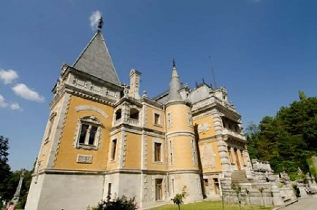 Massandra Palace Yalta Ukraine Canvas Art - Cindy Miller Hopkins DanitaDelimont (25 x 17)