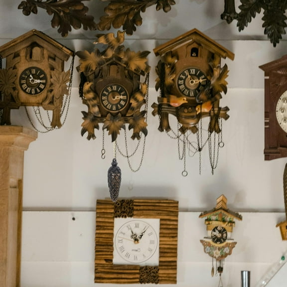 Masteelf 2pcs Traditional Cuckoo Clock Music Movement Antique with Bird Sounds Wall Mounted Cuckoo Clock for Vintage Decor and Home Decoration