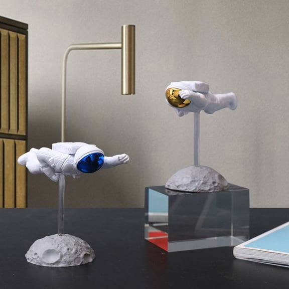 LOLIPPYY Resin Astronaut Figurine Small Space Ornament Modern Design 1 Pack for Home Decor