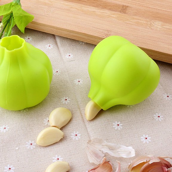 Masteelf  Kitchen Gadget Garlic Peeler Garlic-shaped Design