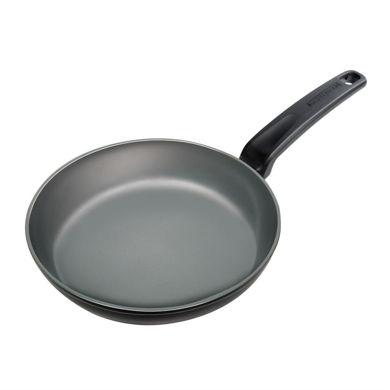 https://i5.walmartimages.com/seo/Masterpan-9-5-in-Healthy-Ceramic-Non-Stick-Aluminium-Cookware-Fry-Pan-Skillet-with-Bakelite-Handle_6204b8e5-44d6-42dd-89d7-c9af8e5059fc.cb2109aba8ced9546e0707c7c7129956.jpeg?odnHeight=768&odnWidth=768&odnBg=FFFFFF