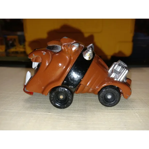 Matchbox 1994 Die Cast Rottwheeler Diecast Brown Toy Car