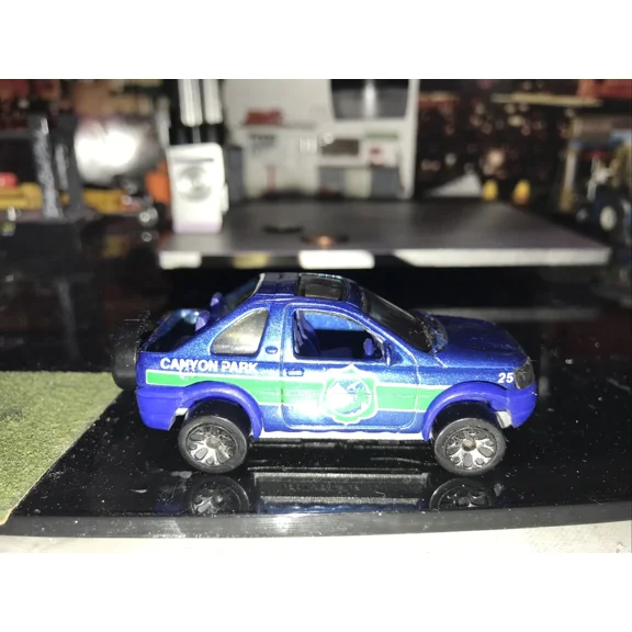 Matchbox 1998 Land Rover Free Lander 1:59 Die Cast
