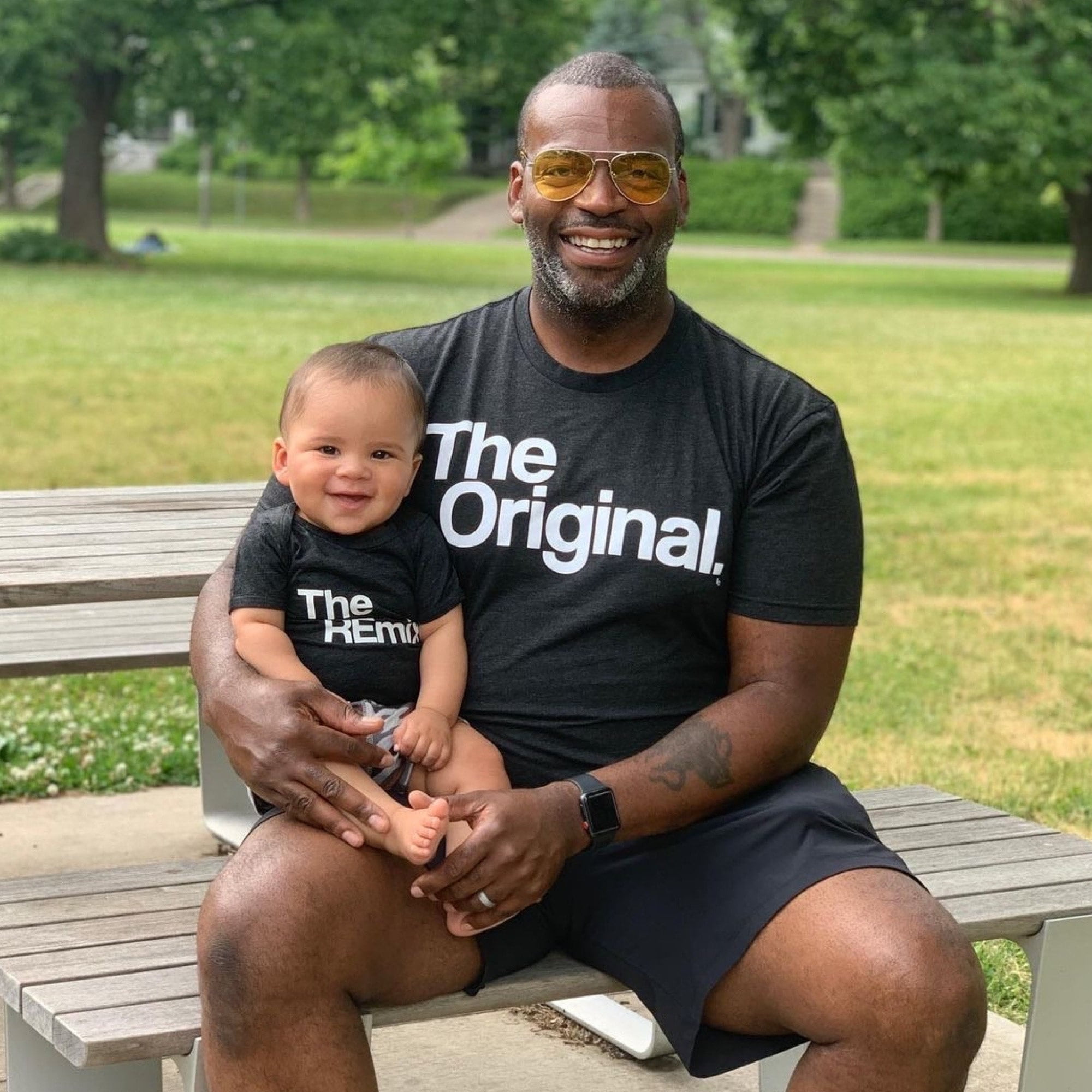 Father and fashion baby matching outfits