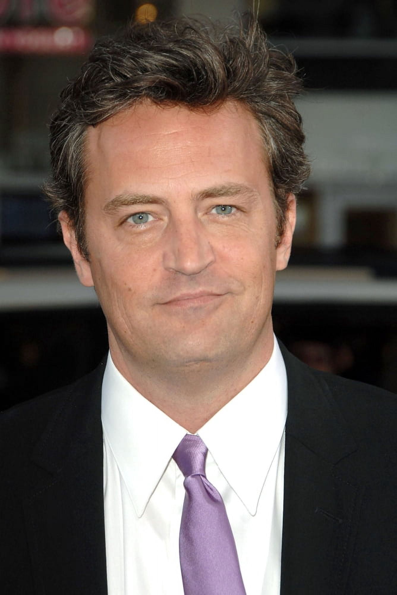 Matthew Perry At Arrivals For 17 Again Premiere Canvas Art - (16 x 20)