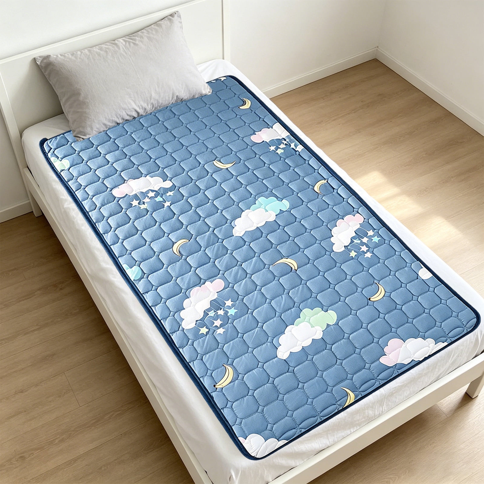 Mattress Protector Non Slip Quilted Mattress Pad Breathable Reversible Washable Bed Cover Comfortable Durable Stay In Place Design, for Bedroom Dorm Bed Home Sleeping Protection