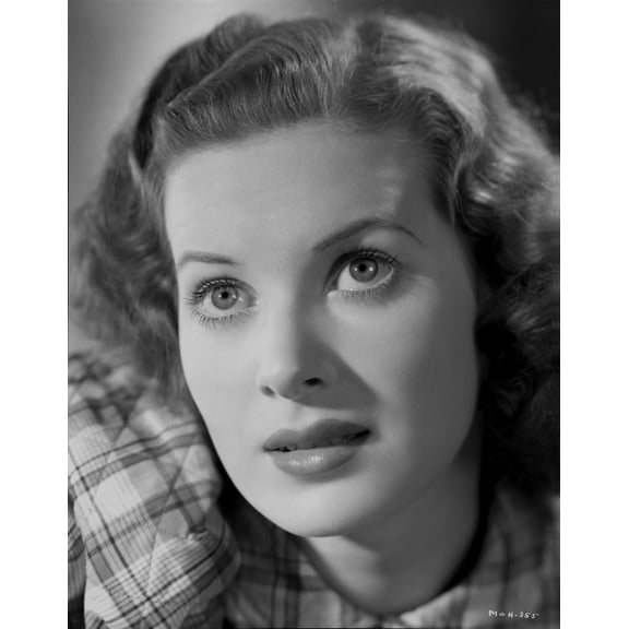 Maureen O'Hara Close Up Portrait wearing Plaid Dress Photo Print (8 x 10)