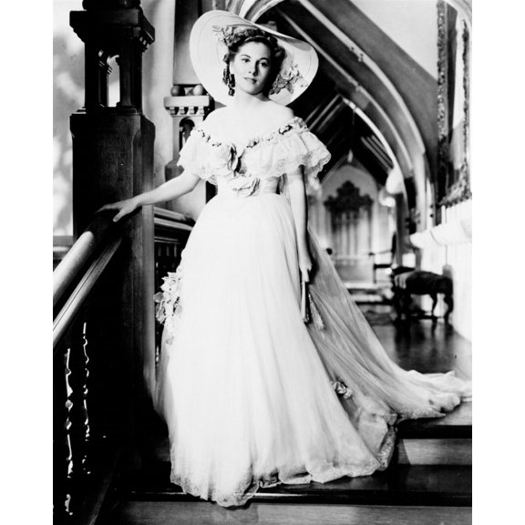 Maureen O'Hara beautiful full length in white gown and hat 8x10 inch photo