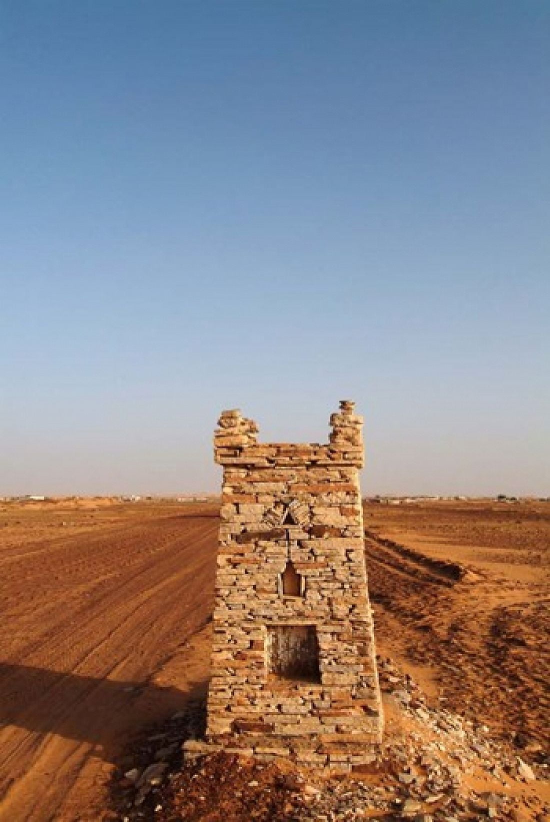 Mauritania Adrar Chinguetti Path Canvas Art - Aldo Pavan DanitaDelimont (24 x 35)