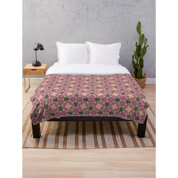 Mauve Pink and Dark Green Floral Medallion Fleece Blanket, Polyester Fleece Fabric, 280 GSM, Tan Diamond Pattern