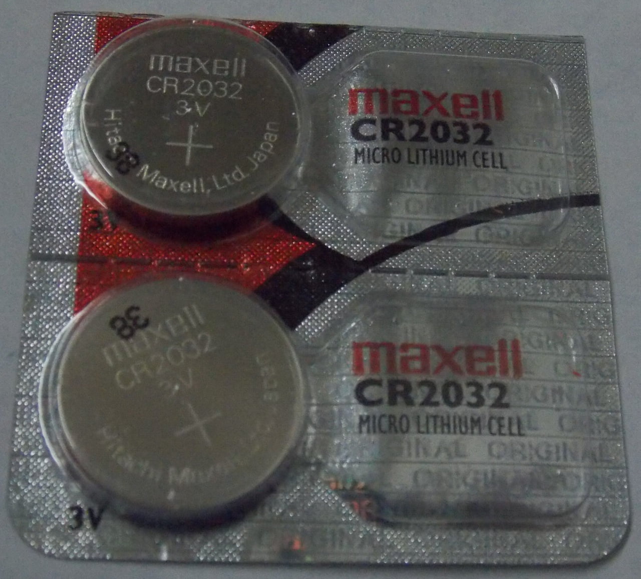 Maxell CR2032 3V Lithium Coin Battery for Motherboard Clock, Bulk Tray