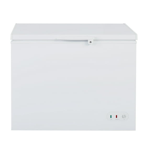 Maxx Cold Chest Freezer with Solid Top, 40.6"W, 49.6 cu. ft. Storage Capacity, Locking Lid, Garage Ready, in White (MXSH9.6SHC)
