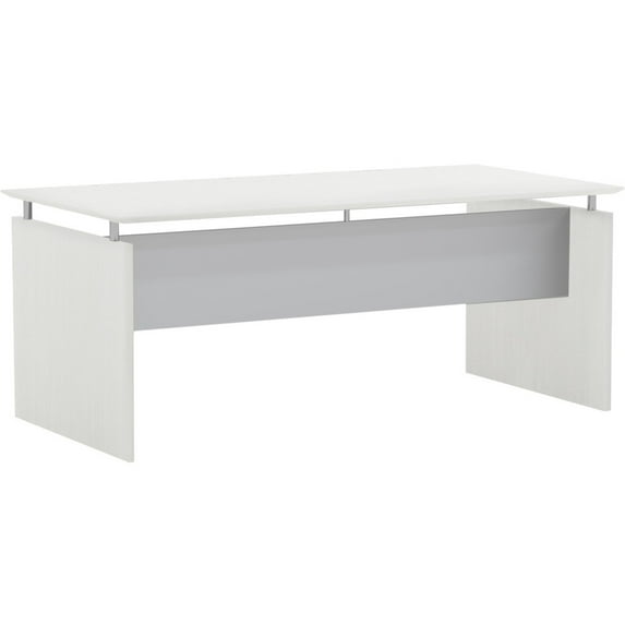 Mayline Medina, Straight Desk