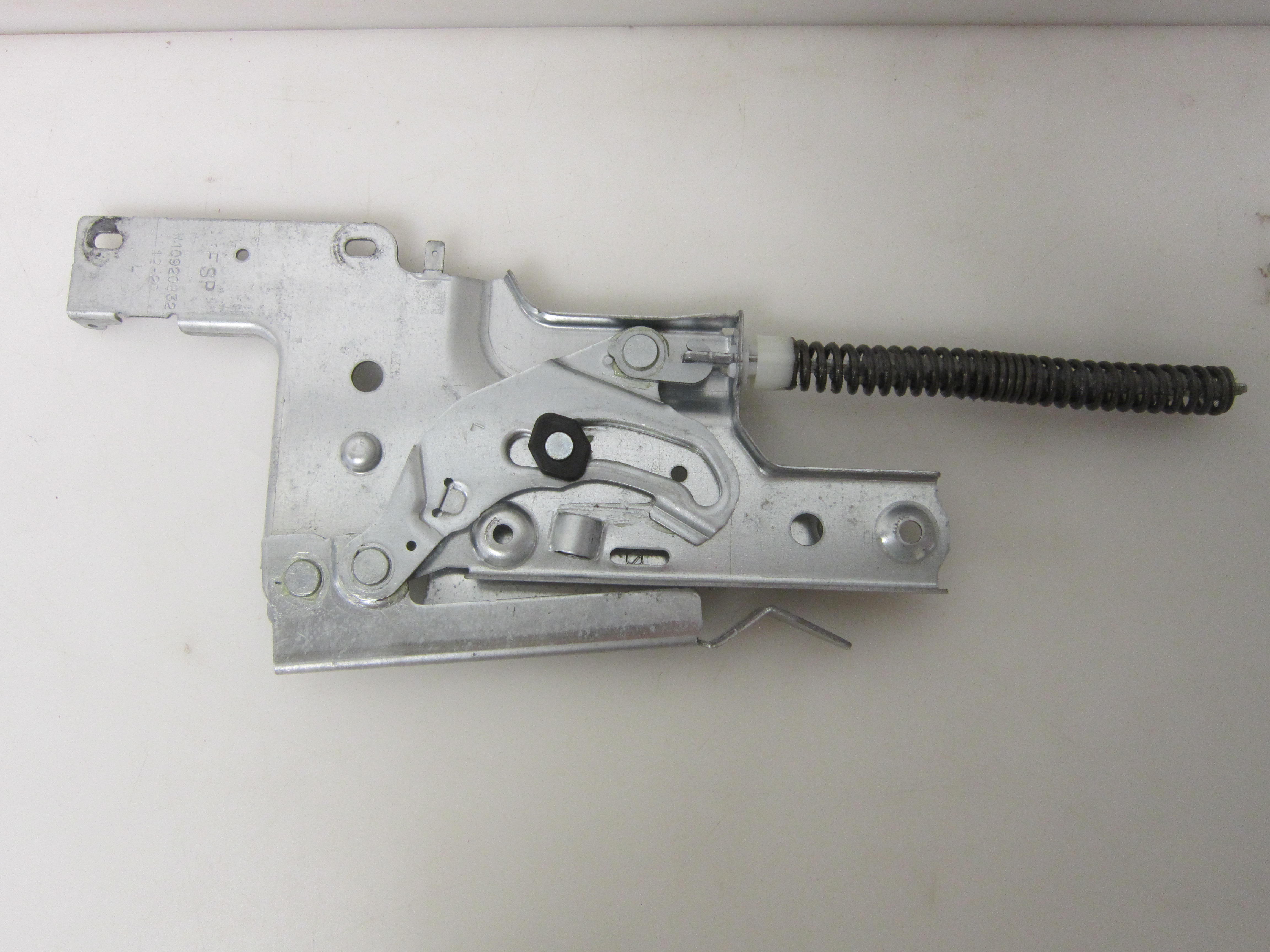 Maytag MDB4949SKZ0 Dishwasher Door Hinge Right W10920230