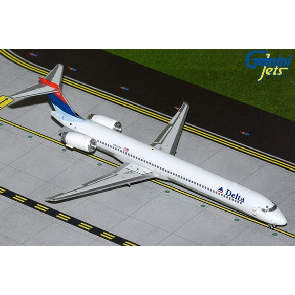 McDonnell Douglas MD-90 Commercial Aircraft "Delta Air Lines" White w/Blue & Red "Gemini 200" 1/200 Diecast Model by GeminiJets