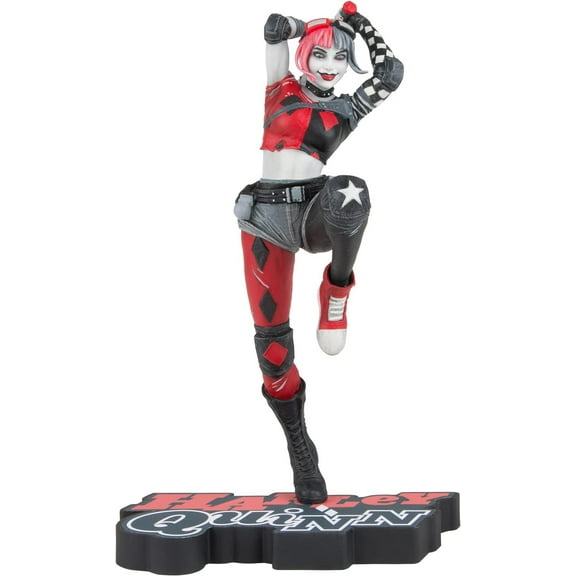 McFarlane DC Direct Harley Quinn Resin Statue (by Derrick Chew)
