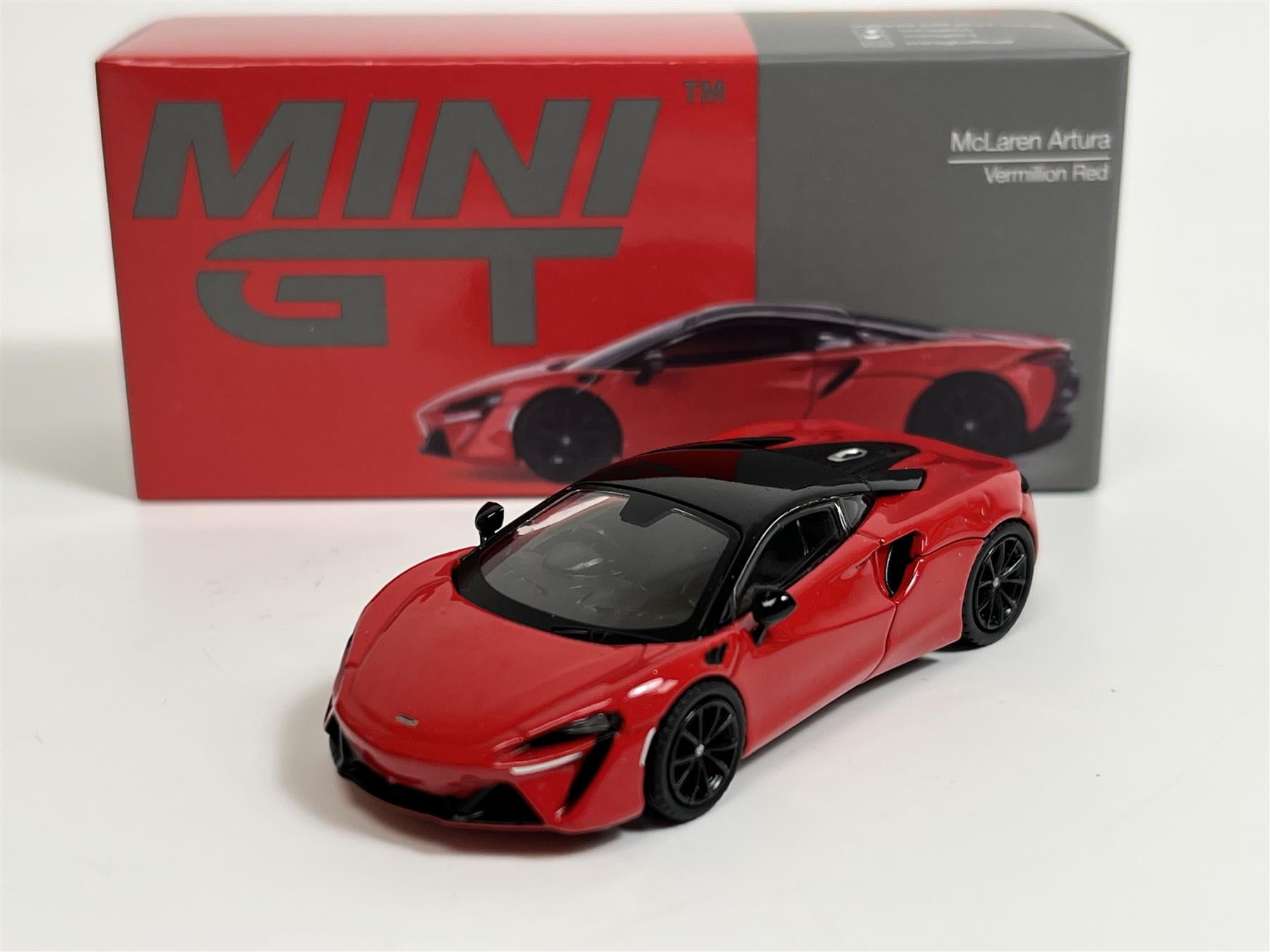 McLaren Artura Vermillion Red RHD 1:64 Scale Mini GT MGT00532R