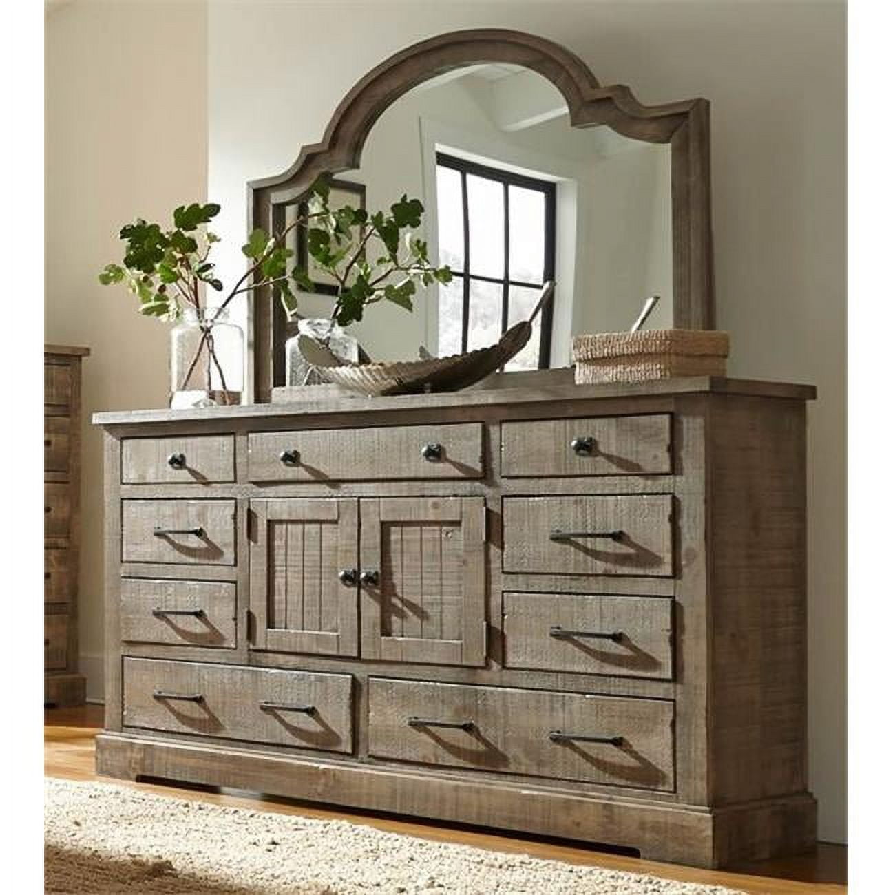 meadow dresser in weathered grey Door Champagne