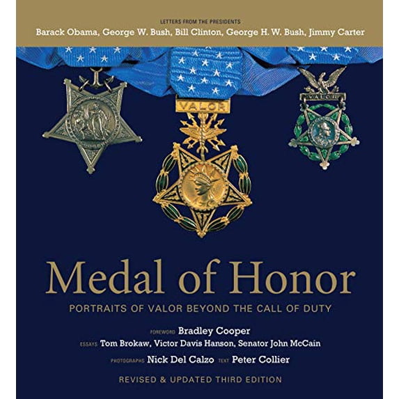 Pre-Owned Medal of Honor: Portraits of Valor Beyond the Call of Duty Paperback