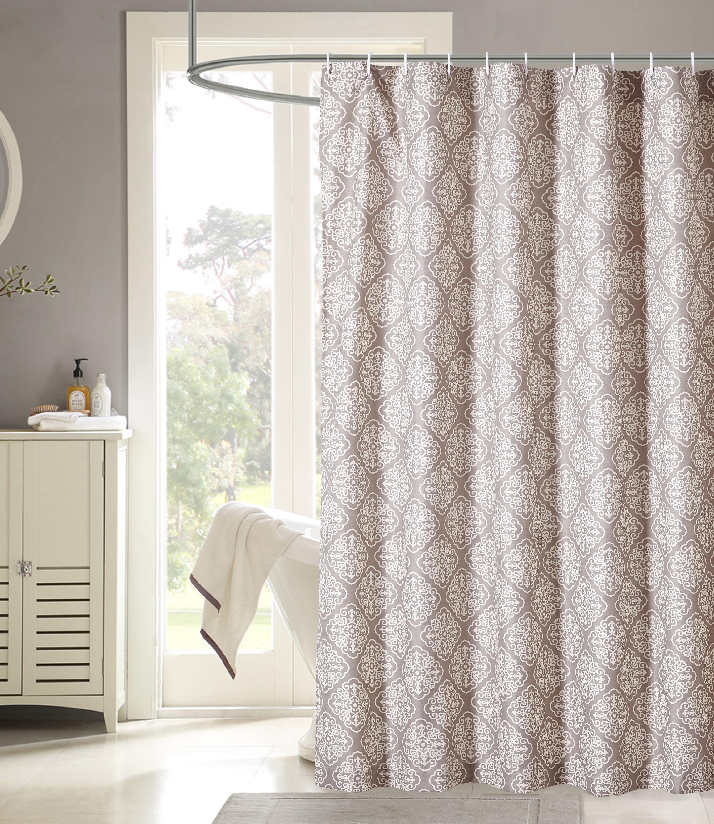 Medallion Shower Curtain w/ 12 rings