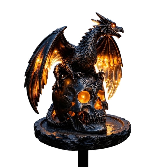 Medieval Gothic Winged Guardian Solar Garden Light, Dragon Resting On Carved Skull Sculpture Stake, Solar Charged Waterproof Lamp for Halloween Haunted Courtyard Fall Lawn Decoration